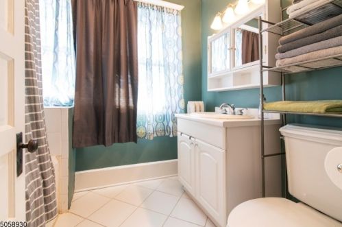 519 Grand Ave, Hackettstown NJ  07840-1119 exterior