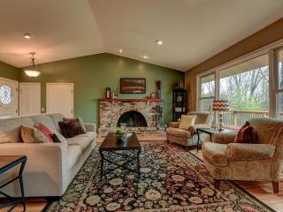 10617 Johnson Rd, Minneapolis, MN 55437-2805
