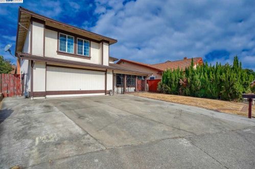 15033 Zinnia St, San Leandro, CA 94578-3826