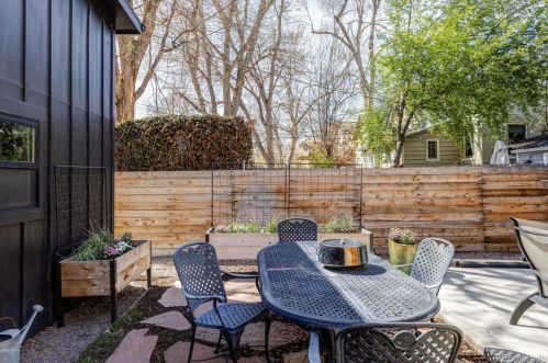 1640 Cook St, Denver CO 80210-3002 exterior