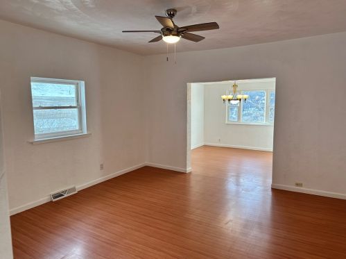 230 4th St, West Newton PA  15089-1604 exterior