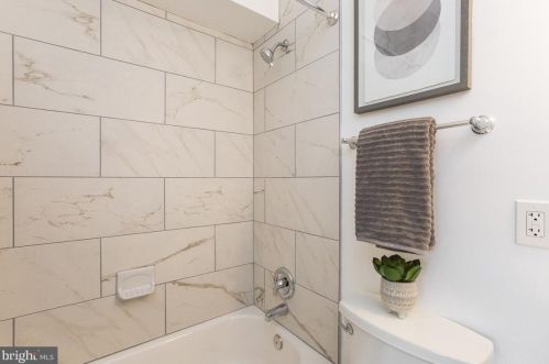 2202 16 St, Washington DC 20020-4302 exterior