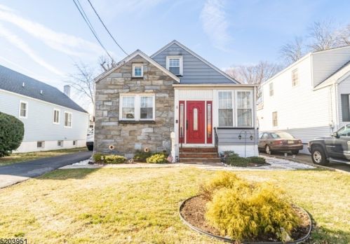 612 Galloping Hill Rd, Roselle Park, NJ 07204-1722