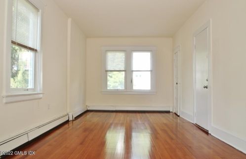 87 Columbus Pl, Stamford, CT 06907-1611