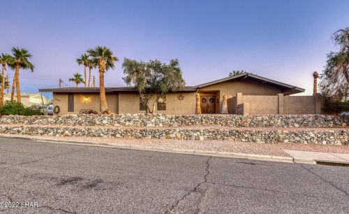 2430 Castaway Dr, Lake Havasu City, AZ 86406-6927