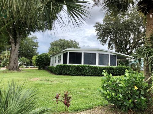 8 Pine Ln, Grenelefe, FL 33844-9743