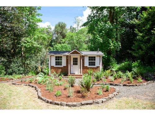 63175 Fairview Rd, Coquille, OR 97423-8761