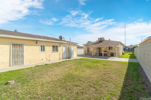 1719 Hardwick St, Long Beach CA  90807-1131 exterior