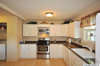 4003 Pine Ave, Huntsville, AL 35805-3435