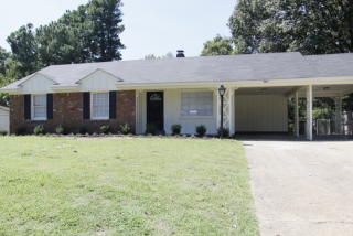 4061 Graceland Dr, Memphis, TN 38116-2628
