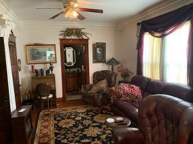 239 Seminary St, Owenton, KY 40359-1529