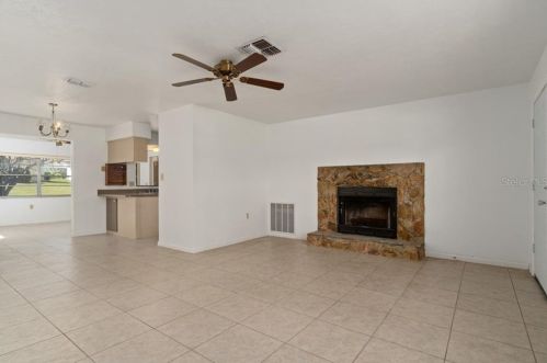 206 Fillmore St, Beverly Hills FL  34465-4059 exterior