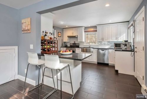 931 Monroe St, Ridgewood NJ  07450-1026 exterior