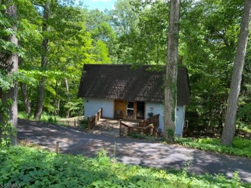 123 Voorhees Rd, Glen Gardner, NJ 08826-3206