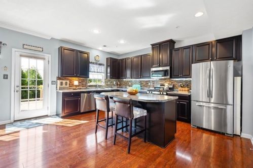 403 Maple Ridge Dr, Canonsburg PA  15317-7306 exterior