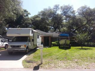 325 Albany Ave, Deland, FL 32724-6115