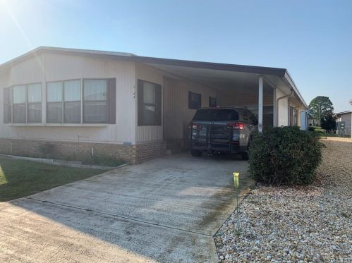 4444 Limewood St, Winter Haven, FL 33880-1613