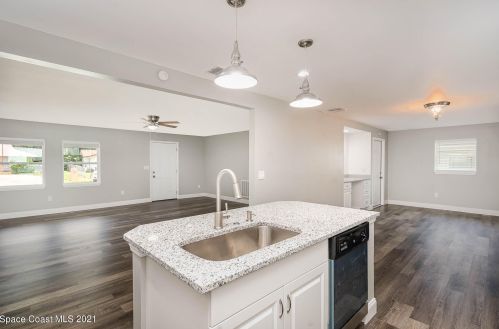 1890 White Sands Dr, Titusville FL  32780-4652 exterior