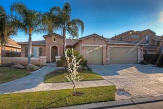 672 Omaha Ave, Clovis, CA 93619-7649
