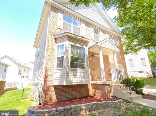 3309 Oxon Run Rd, Washington, DC 20032-3868