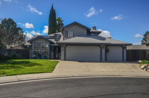 1354 Coolidge Pl, Woodland, CA 95776-6733
