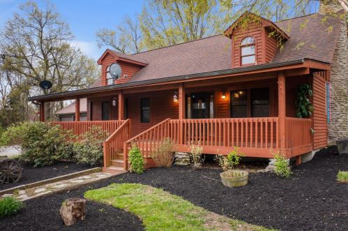 10104 John Woods Rd, Winchester, OH 45697-9625