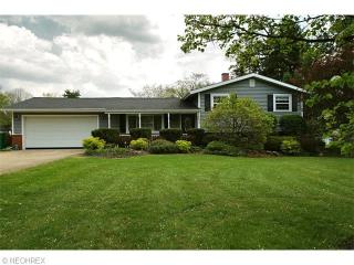 12593 Parkview Dr, Chesterland, OH 44026-2644