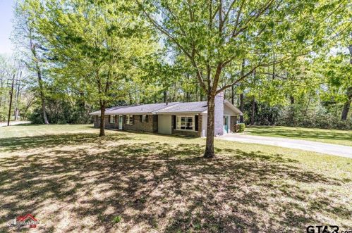 2102 Dwain Dr, Kilgore, TX 75662-3710