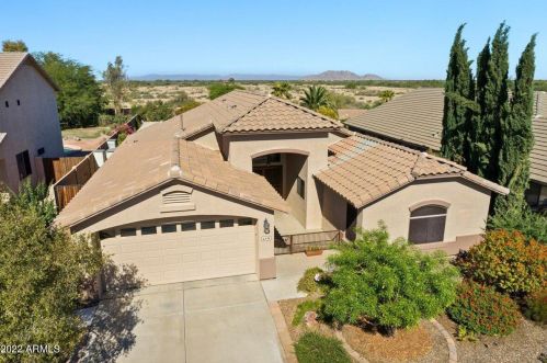 43176 Hillman Dr, Maricopa, AZ 85138-1704