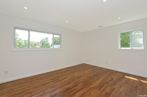 34 Corsa St, Huntington Station NY  11746-6623 exterior