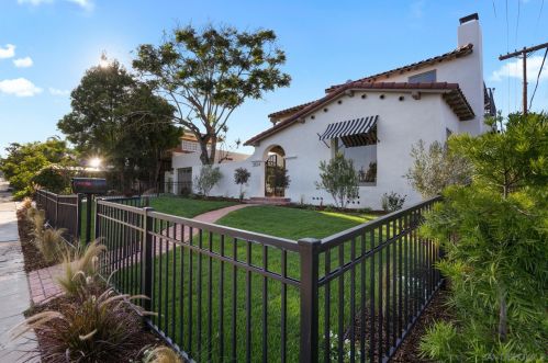 2824 Chatsworth Blvd, San Diego CA  92106-1462 exterior