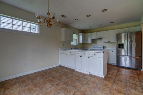 2153 Kings Gate Ln, Mount Pleasant SC  29466-8137 exterior
