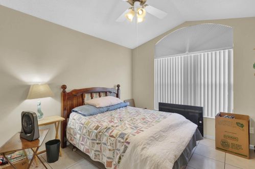 6000 Travelers Way, Fort Pierce FL  34982-4054 exterior