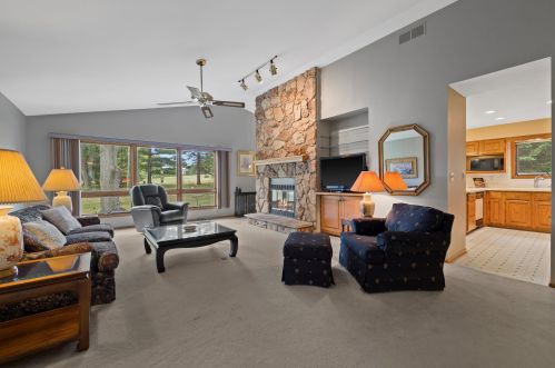 3105 Dartmoor Ct, Waukesha, WI 53188-1342