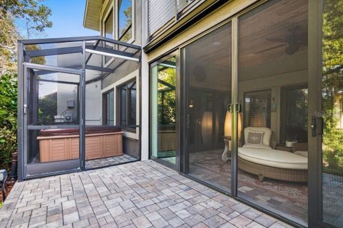 2631 Royal Liverpool Dr, Tarpon Springs FL 34688-6336 exterior