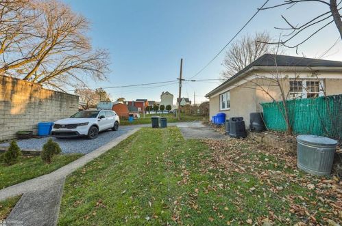 726 Milton St, Easton PA  18042-6366 exterior