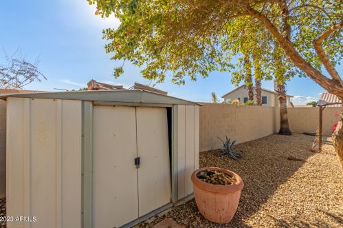 11924 67 Dr, Peoria AZ 85383-7104 exterior