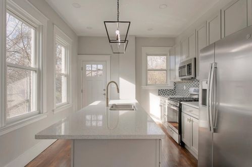 4307 Beech St, Cincinnati OH 45212-4233 exterior