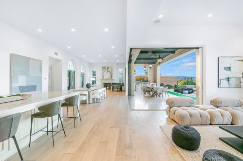 31 Seawatch, Newport Beach CA  92657-1650 exterior