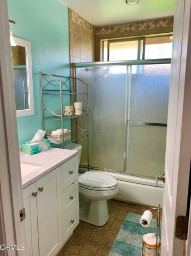 88 Pamela Ct, Santa Paula CA  93060-2400 exterior