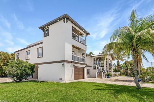 190 Aberdeen Ave, Fort Myers Beach, FL 33931-4204