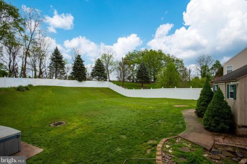 50 Ashley Cir, Gilbertsville PA  19525-8876 exterior