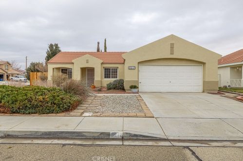 6217 Nova Dr, Lancaster, CA 93536-7534