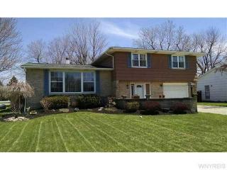 10 Matthews Dr, Cheektowaga, NY 14086-1314