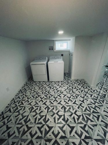 135 Westchester Ave, Babylon NY  11704-2827 exterior