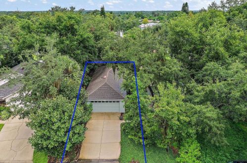 1103 Juniper Ct, Tavares FL  32778-4987 exterior