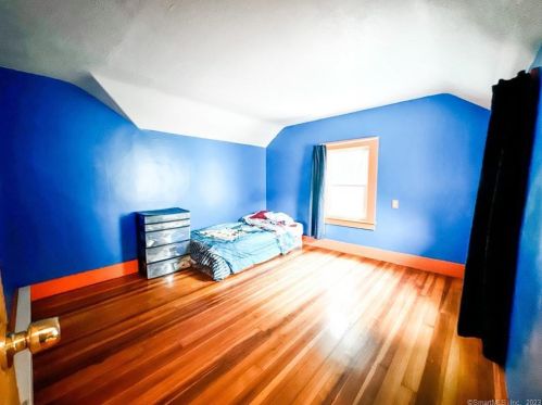 26 Nichols St, Putnam CT  06260-1722 exterior