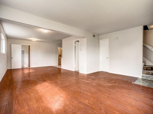 8121 Ferguson Rd, Dallas TX  75228-5849 exterior