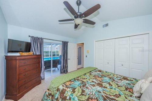 4811 Cross Pointe Dr, Oldsmar FL 34677-5202 exterior