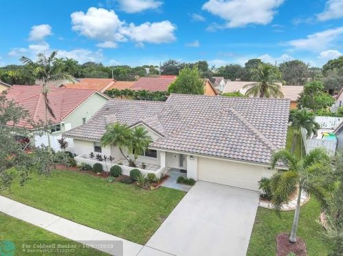 611 162nd Ave, Hollywood, FL 33028-1158